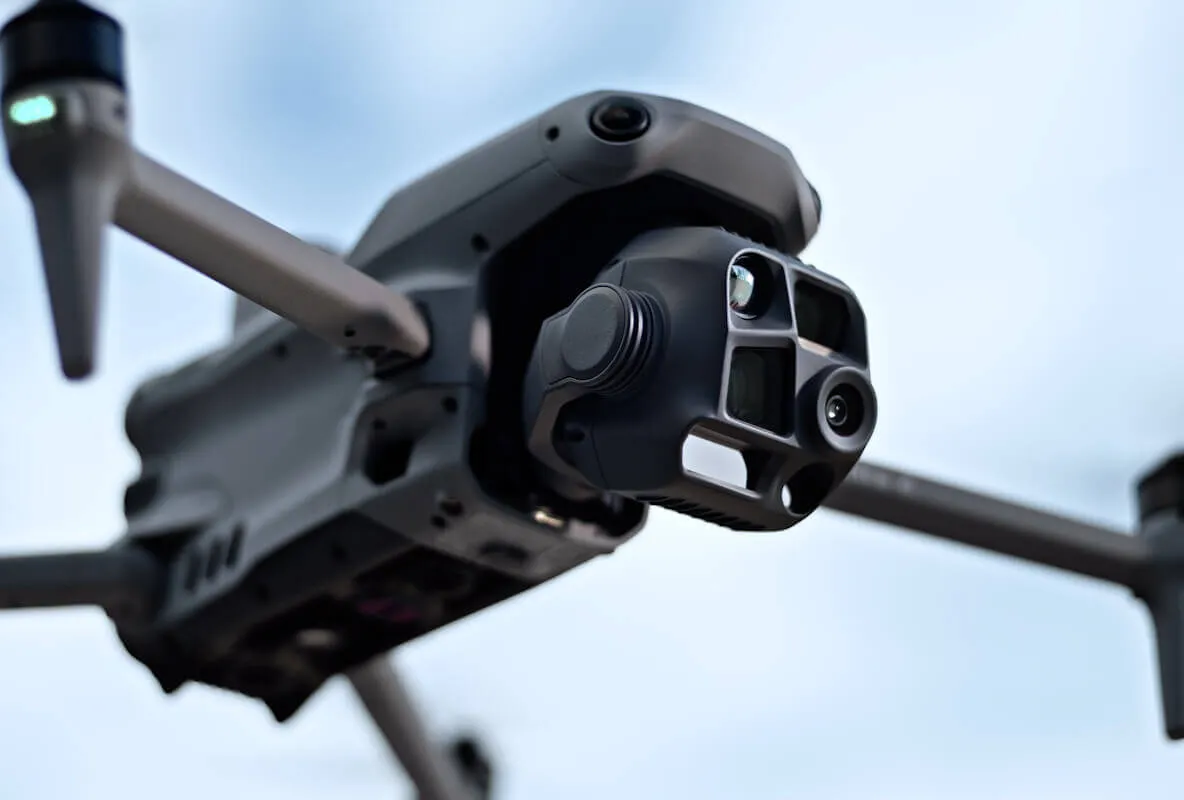 DJI Matrice 4E vista 4