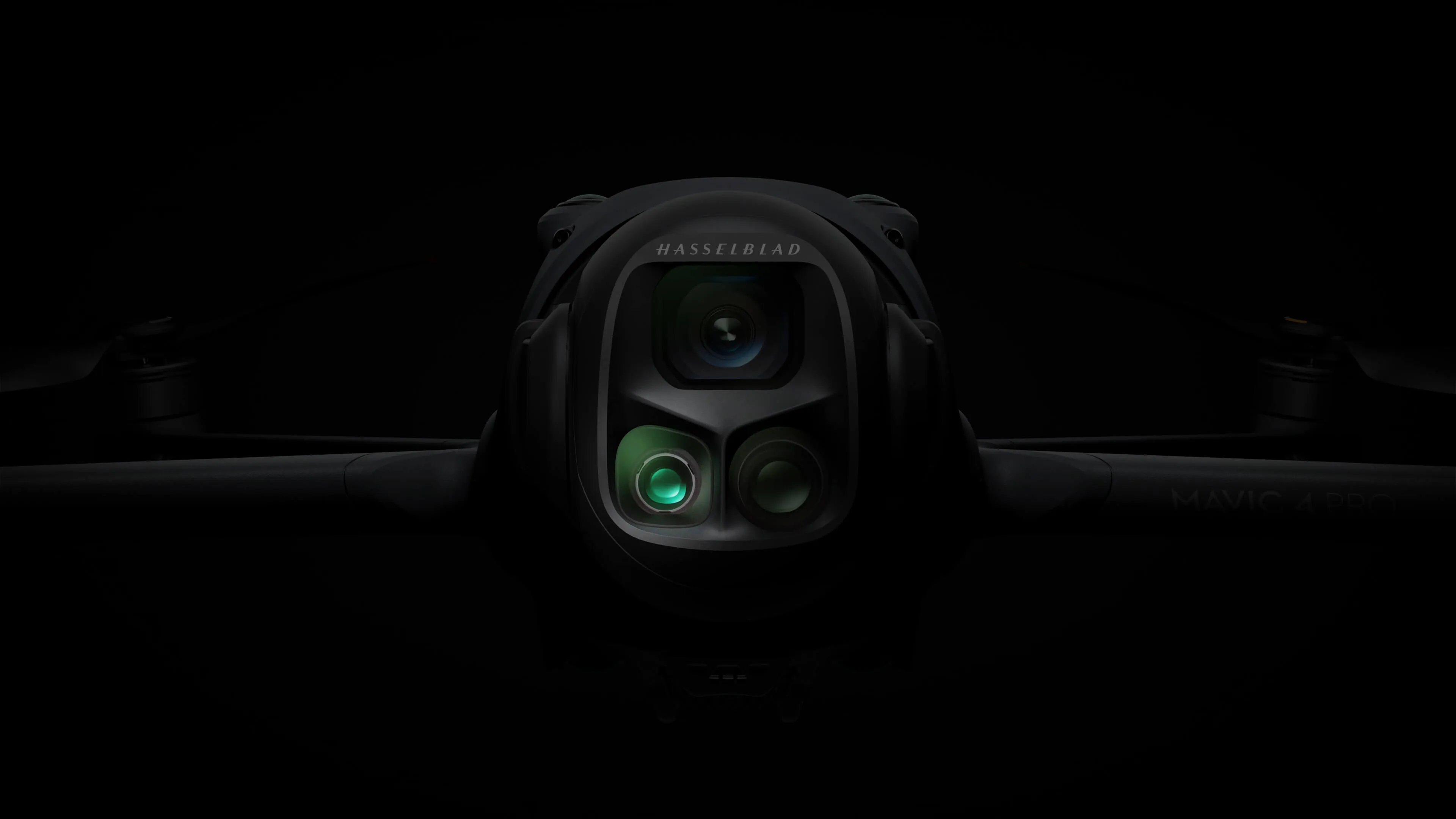 DJI Mavic 4 Pro Combo (RC 2) vista 3